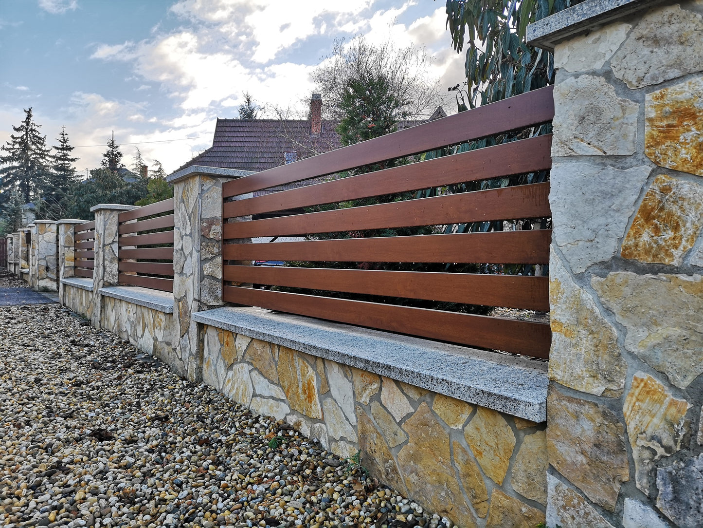 Aluminium dobozos kerítés