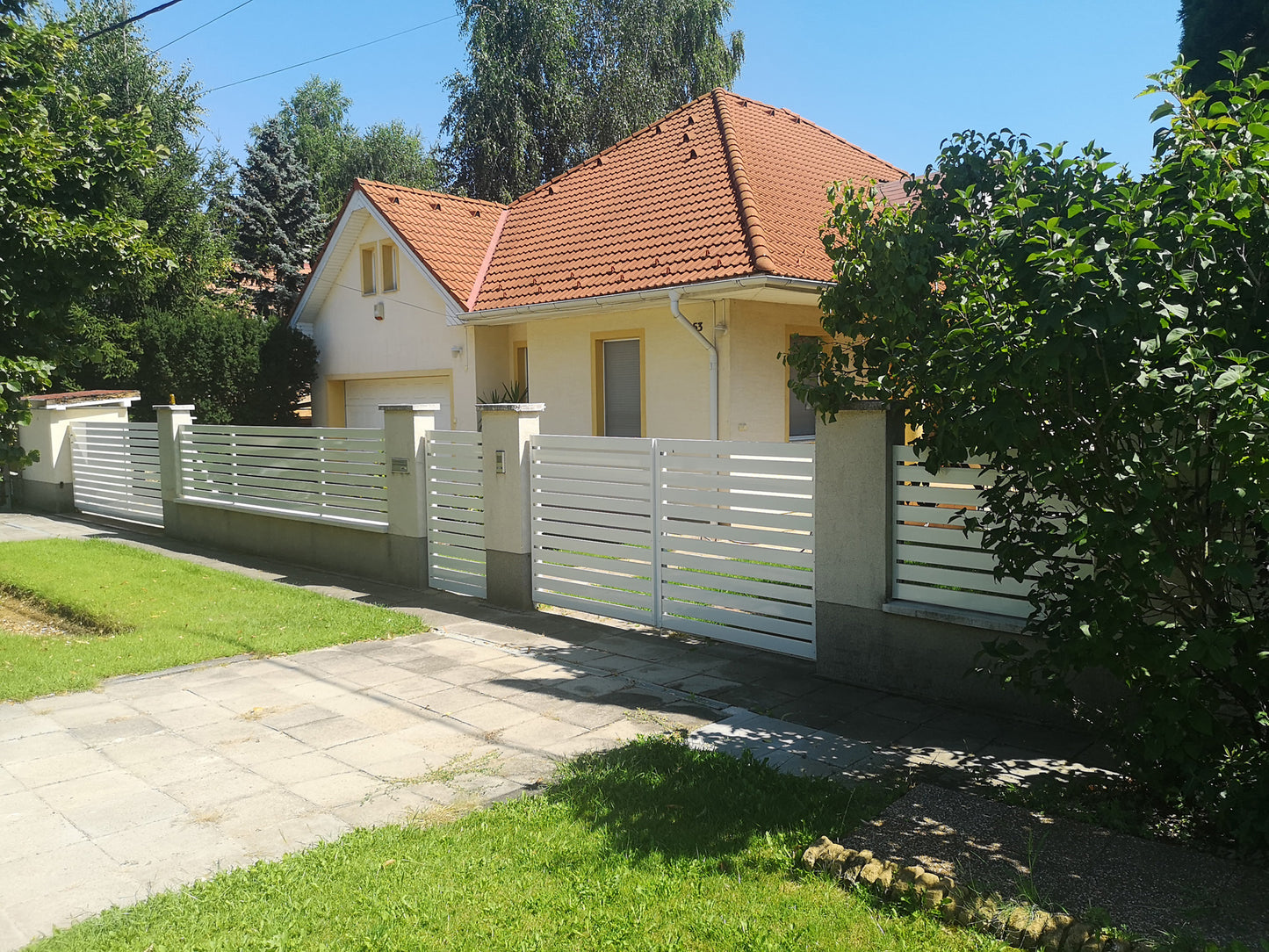 Aluminium dobozos kerítés